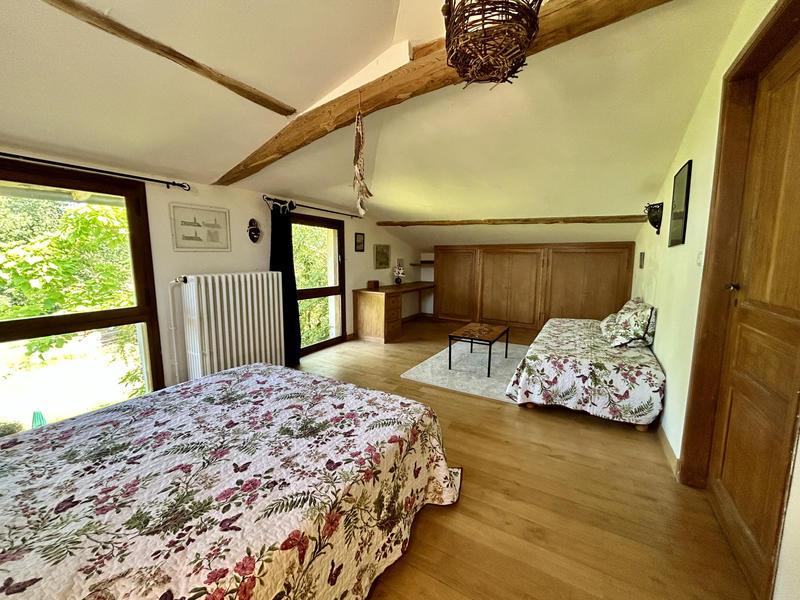 Maison - 380 m² - 10 pièces