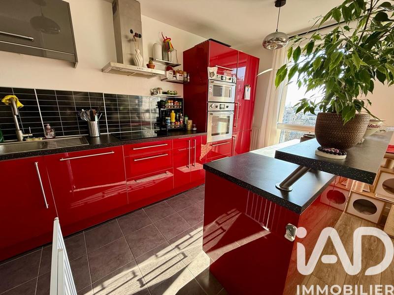 Appartement - 81 m² - 4 pièces