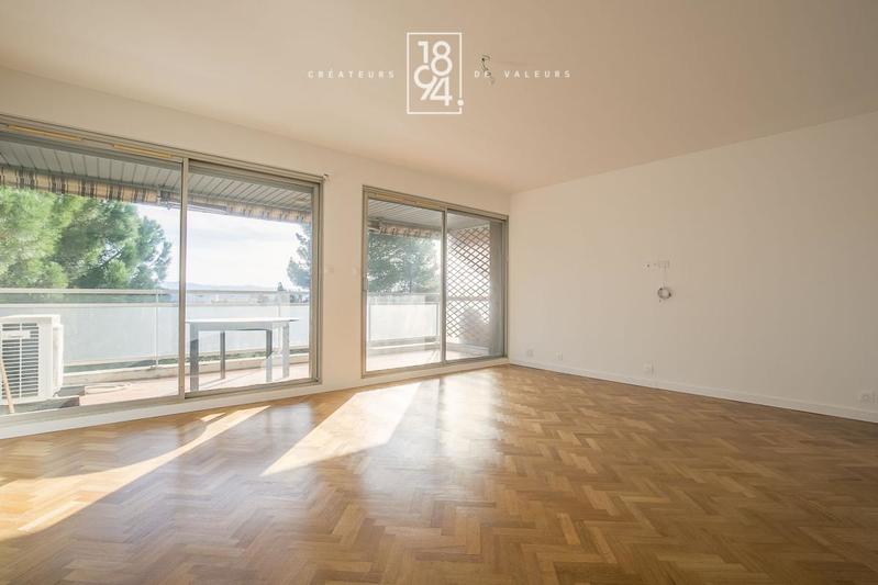 Appartement - 86 m² - 3 pièces