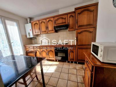 Maison - 92 m² - 5 pièces