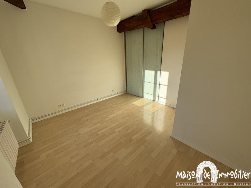 Appartement - 80 m² - 3 pièces