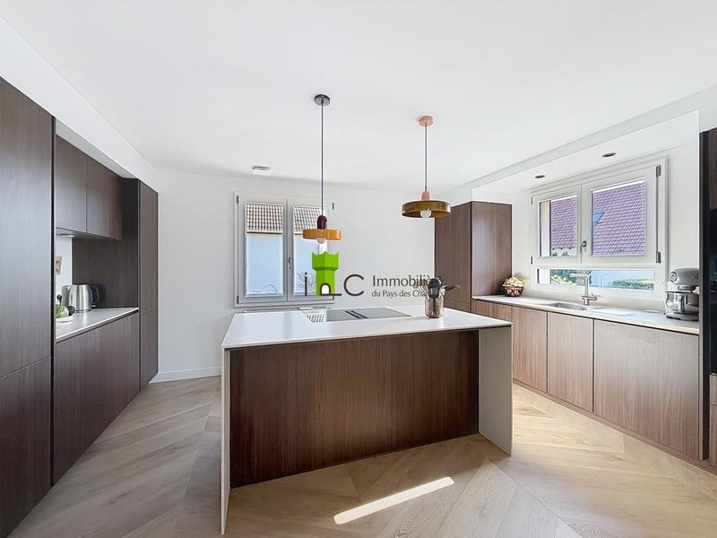 Maison - 92 m² - 4 pièces