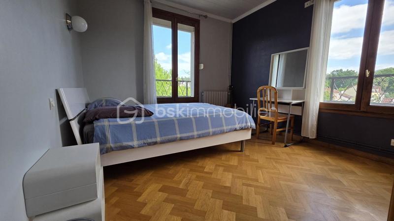 Maison - 300 m² - 10 pièces