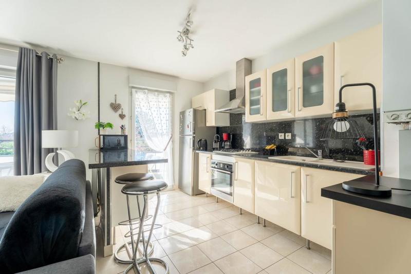 Appartement - 64 m² - 3 pièces