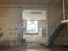 Local commercial - 158 m² - 1 pièce
