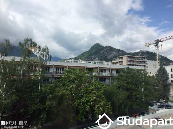 Chambre - 10 m² - 1 pièce