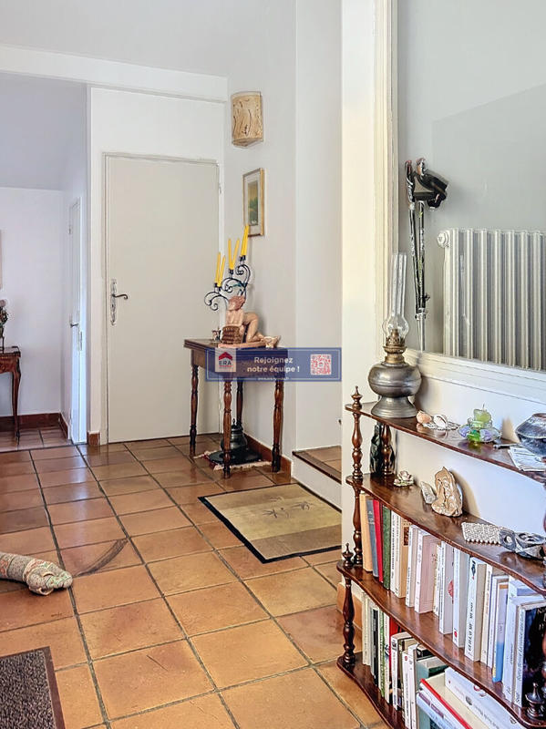 Maison - 270 m² - 5 pièces