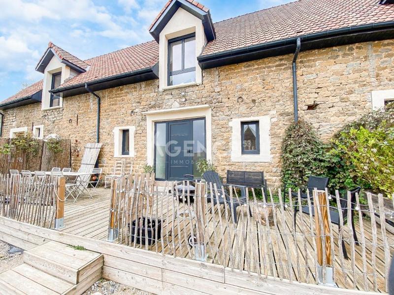 Maison - 318 m² - 17 pièces