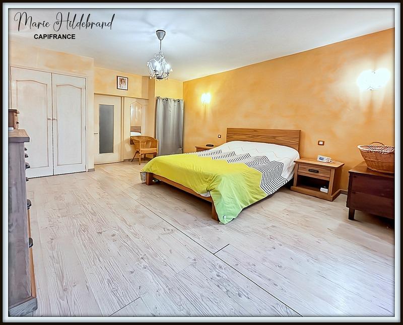 Maison - 193 m² - 6 pièces