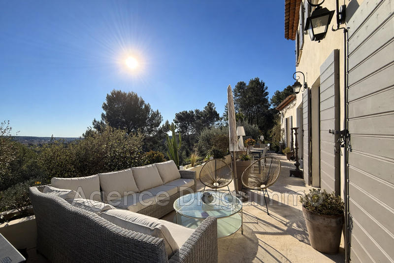 Maison - 152 m² - 6 pièces