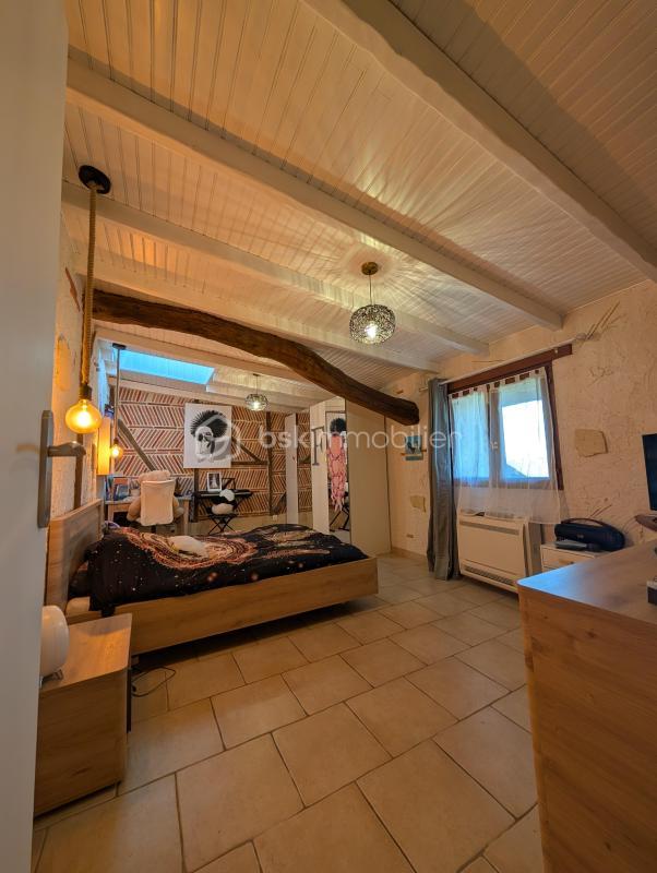 Maison en pierre - 215 m² - 7 pièces