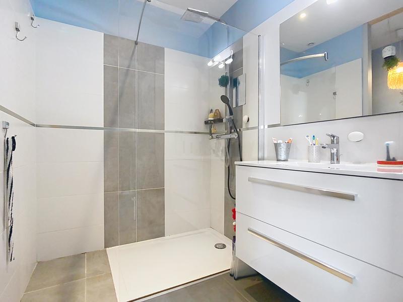 Maison - 97 m² - 5 pièces