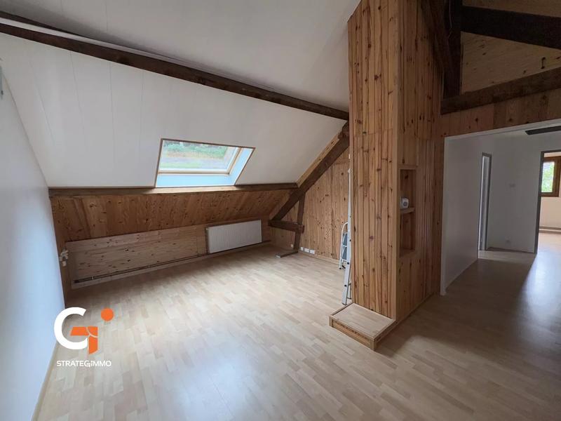 Maison - 206 m² - 7 pièces