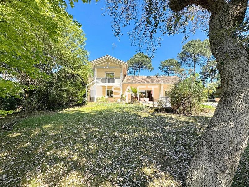 Maison - 205 m² - 6 pièces