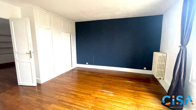 Maison ancienne - 177 m² - 8 pièces