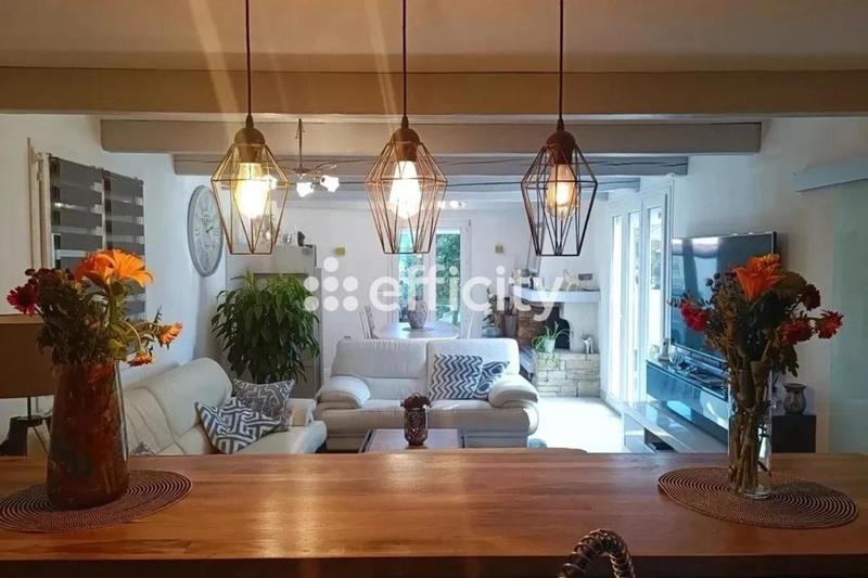 Villa - 152 m² - 7 pièces