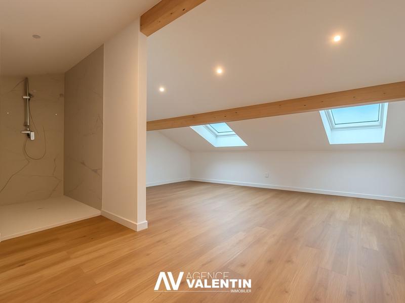 Maison - 92 m² - 4 pièces