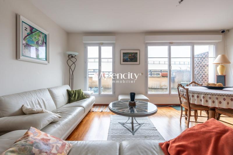 Appartement - 80 m² - 4 pièces