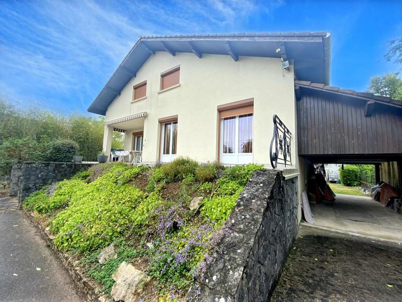 Maison - 161 m² - 5 pièces