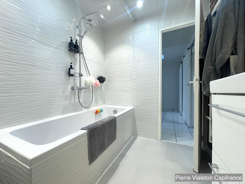 Appartement - 110 m² - 4 pièces