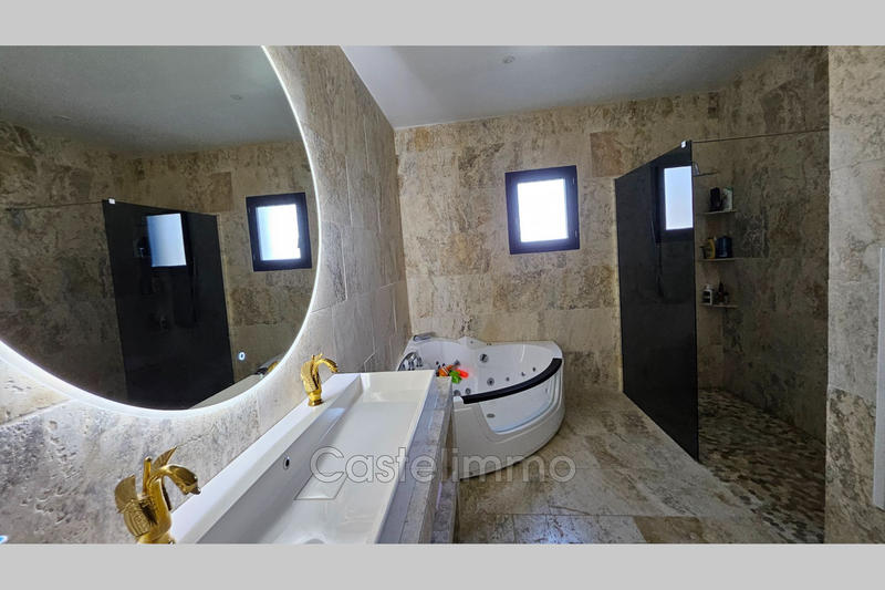 Villa - 165 m² - 5 pièces