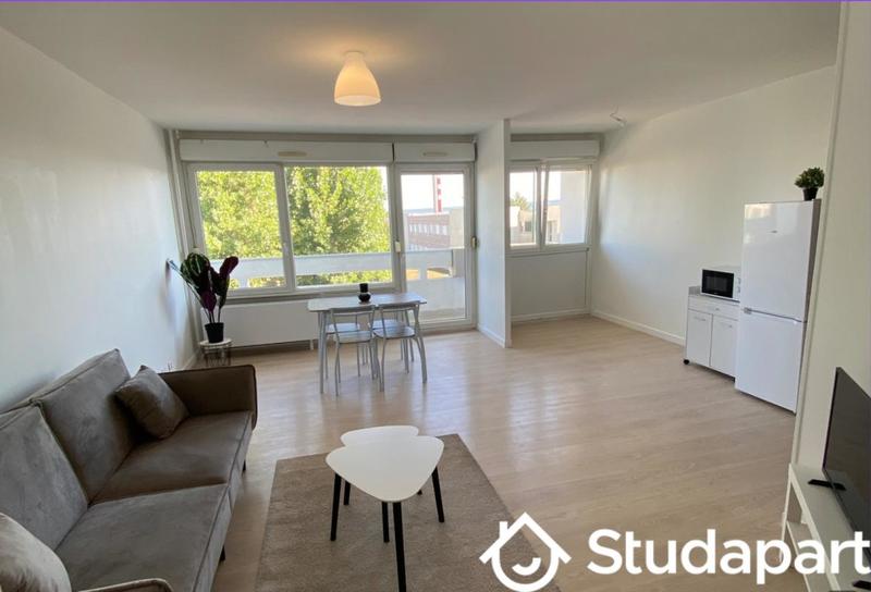 Chambre - 9 m² - 1 pièce