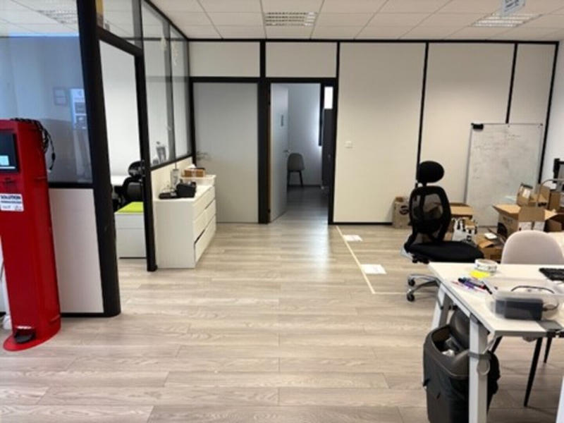 Bureau - 232 m²