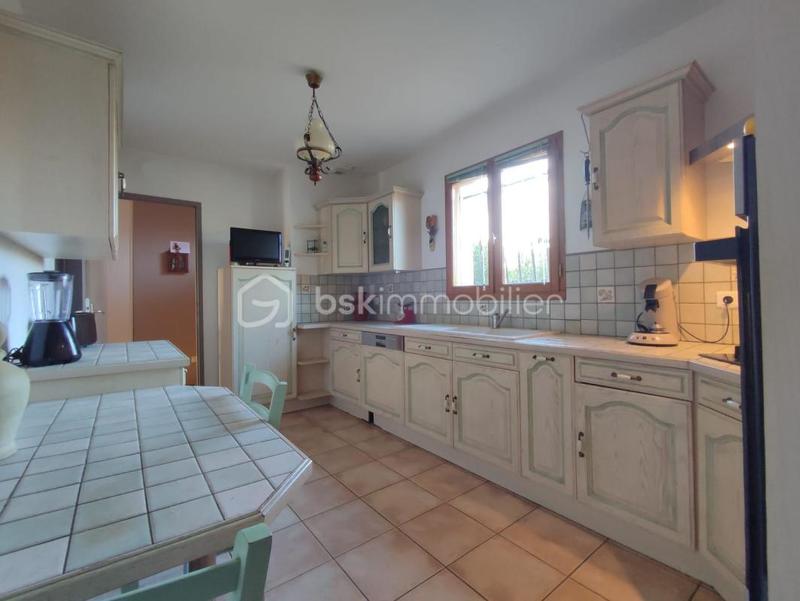 Maison traditionnelle - 90 m² - 4 pièces