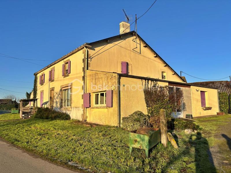 Maison - 270 m² - 10 pièces