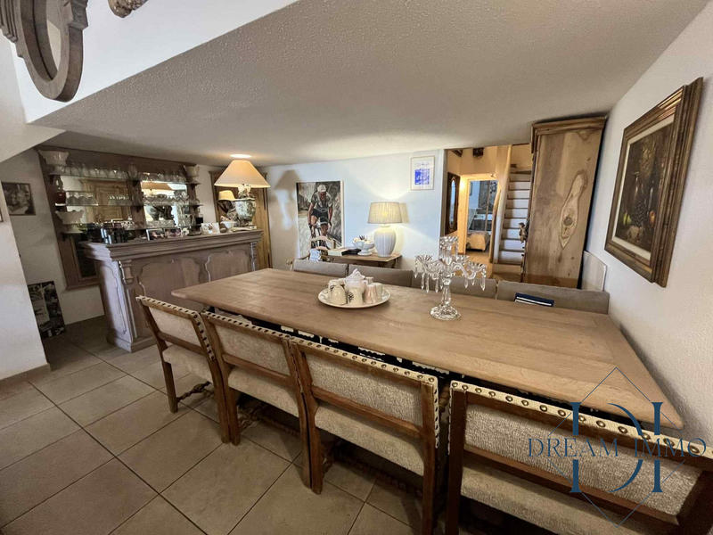 Appartement - 79 m² - 4 pièces