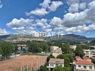 Appartement - 80 m² - 4 pièces