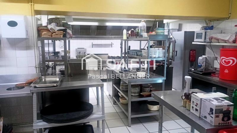 Maison - 392 m² - 14 pièces