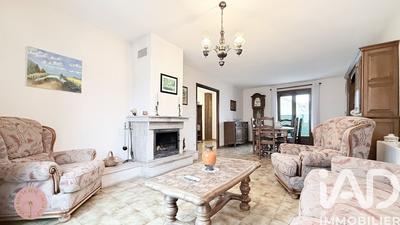 Maison - 97 m² - 5 pièces