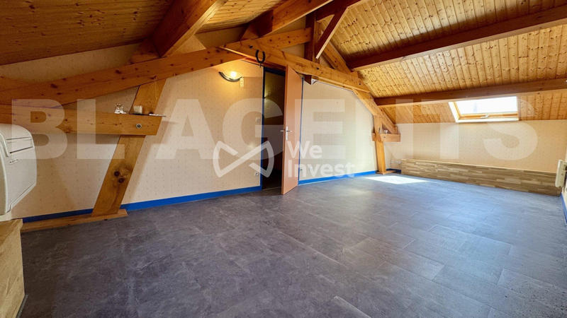 Maison - 121 m² - 8 pièces