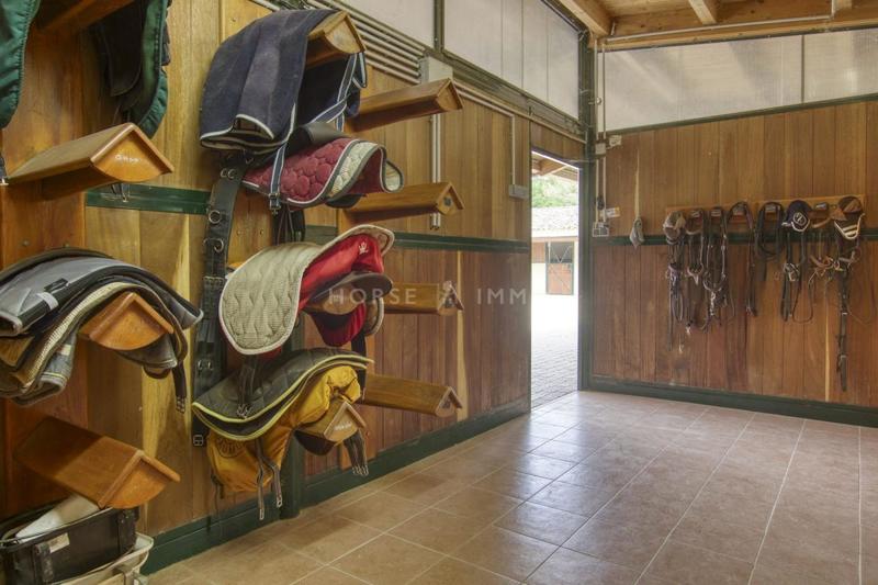 Haras - 600 m² - 20 pièces