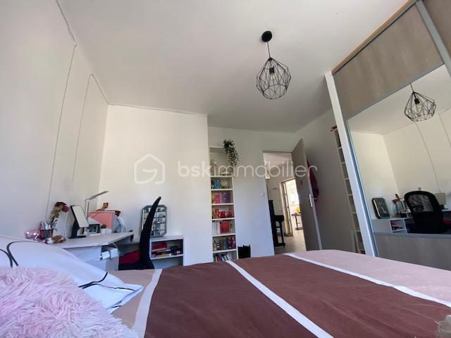 Appartement - 84 m² - 4 pièces