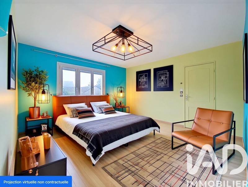 Maison - 138 m² - 8 pièces