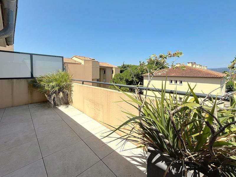 Appartement - 57 m² - 3 pièces