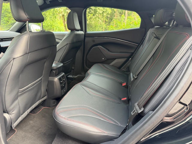 Ford Mustang Mach-E Extended range 99kWh/351ch Awd