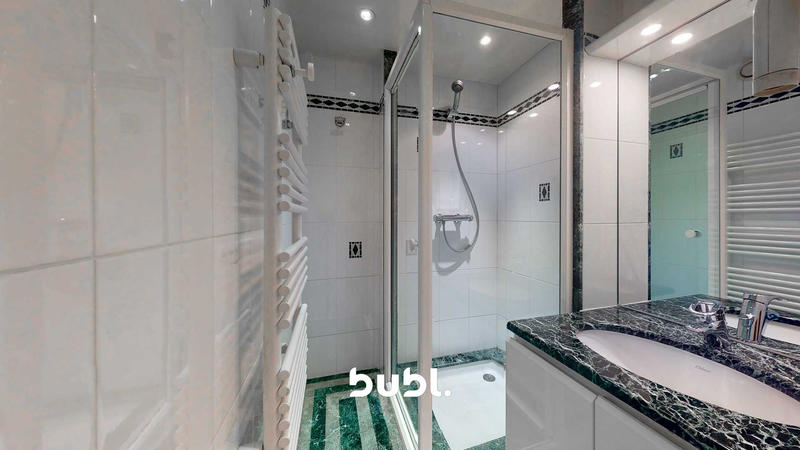 Appartement - 116 m² - 6 pièces