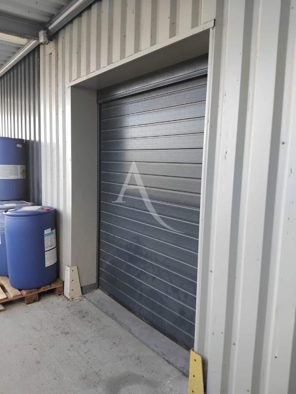 Local d'activité / Entrepôt - 800 m²