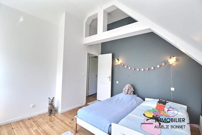 Maison - 93 m² - 5 pièces