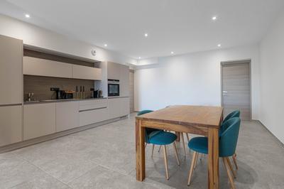 Appartement - 85 m² - 3 pièces