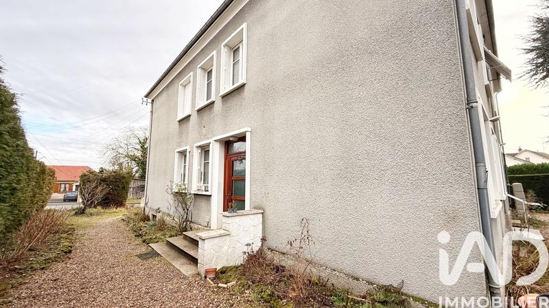 Maison - 200 m² - 8 pièces