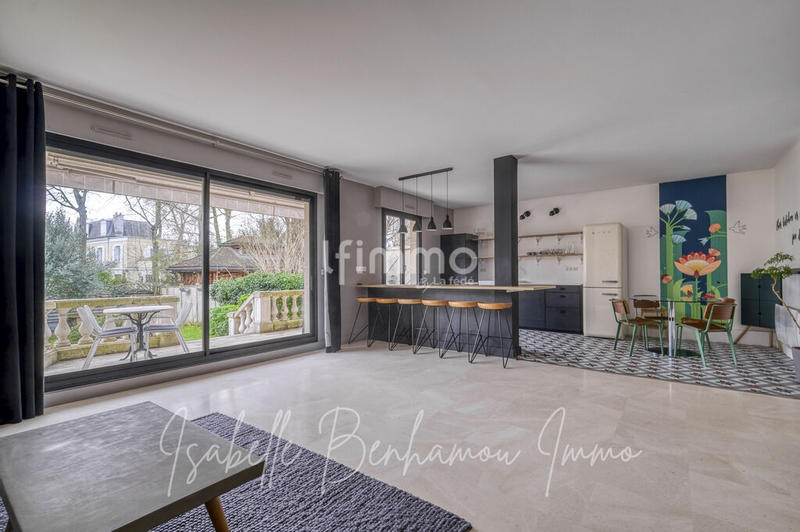 Appartement - 104 m² - 4 pièces