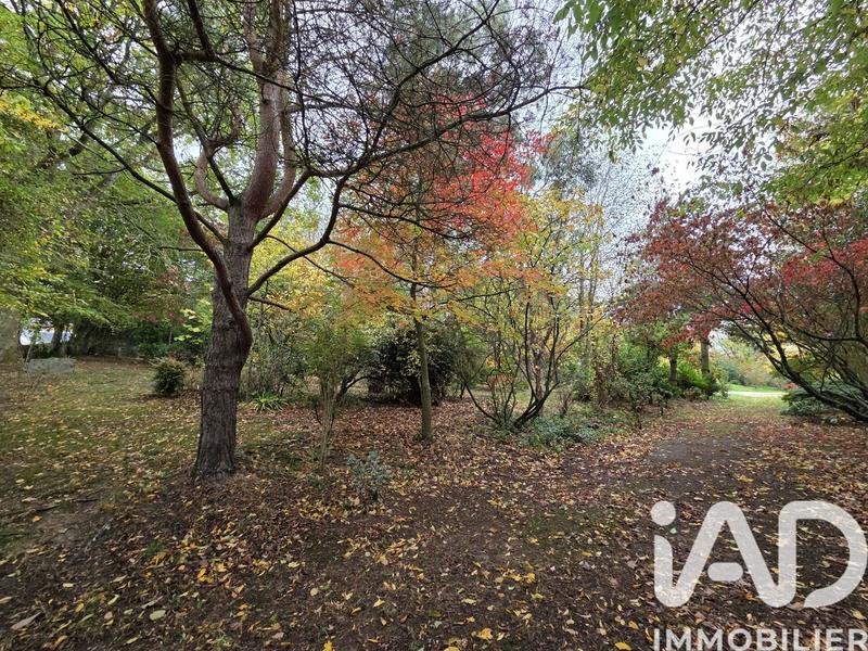 Maison - 204 m² - 7 pièces