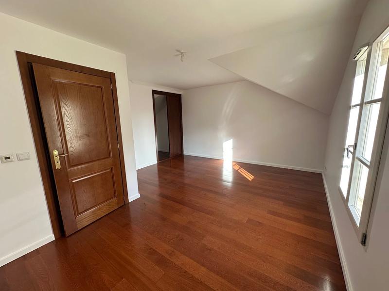Appartement - 112 m² - 5 pièces