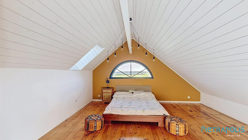 Villa - 239 m² - 7 pièces