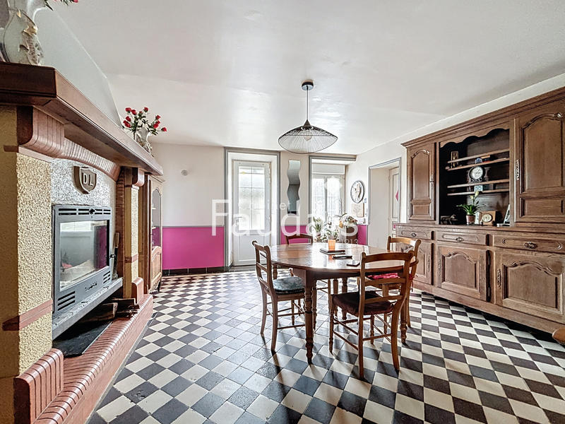 Maison - 147 m² - 6 pièces