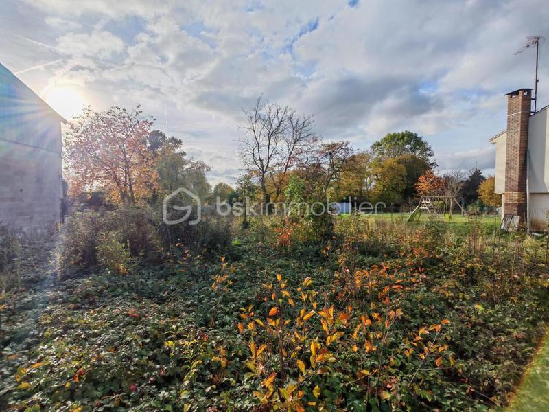 Terrain constructible - 1 761 m²